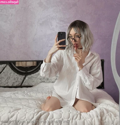 stella_moorr3 [ stella-moorr3 ] - If I don't bully you, who will? 💞