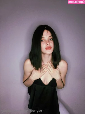 mary_bloody [ mary-bloody ] - You honestly can do nothing but obey.