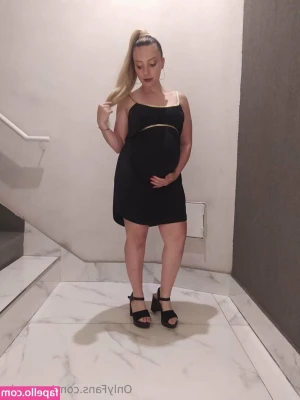 pregnantmommyxo - Zero filter and zero editing on these pics