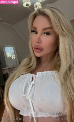 margarita_vost [ margarita-vost ] - wanna take a peek? DM me! 😈