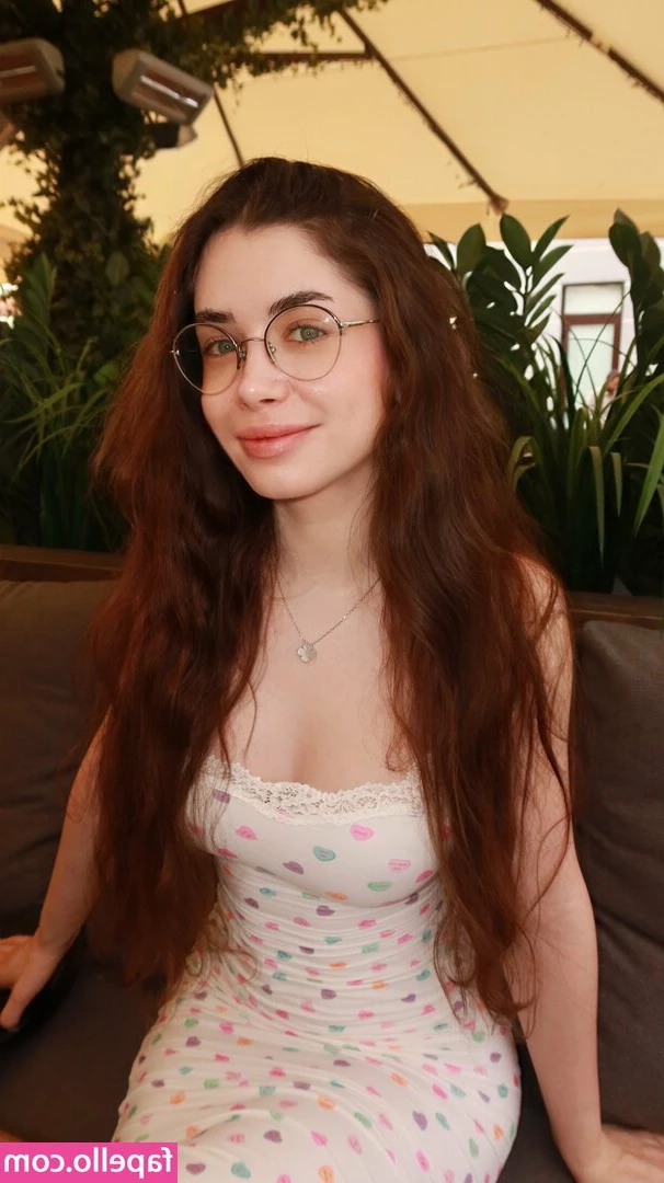 Laureljeune [ laureljeune-15 ] - check your DMs for a 7min video of me creaming allll for you daddy