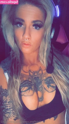 damagedmissfit2 - I get so many requests for cougar stuff. I was just wondering how