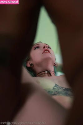 olyviaraynefree - Message me to set up a PRIVATE sexting session so you can tell me