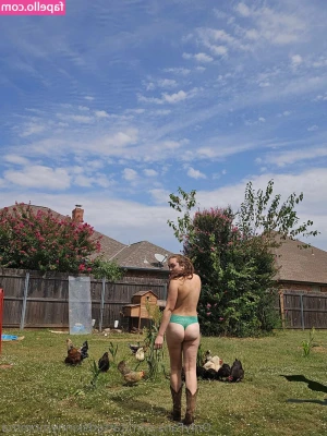 tattedskinnymomma - Who wants to see some buzzed videos of me and what I do with a