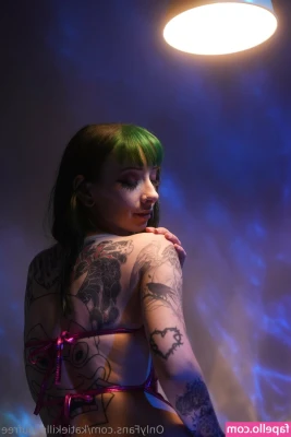katiekillsyoufree - I'm gonna have something before the end of the month. Until then,
