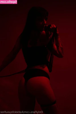 katiekillsyoufree - can you tell i like it rough?