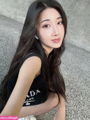 dear_xina [ dear-xina ] - Fudge me DEAD  I just sent $520 on new lingerie 😭😭 They are ALL