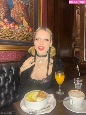 nikkita.ts [ nikkita-ts ] - What s a good time to go live for you guys