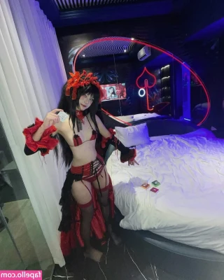 Lucyyy_shy [ lucyyy-shy ] - If look closer you might enjoy it! Se vc olhar bem de perto vai