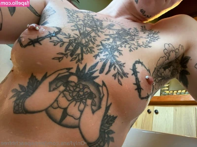 jennapeachh - you are online?