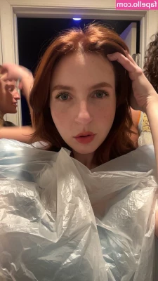 MeganBitchell - Aquí les dejo unas fotitos bien   se que las van a disfrutar