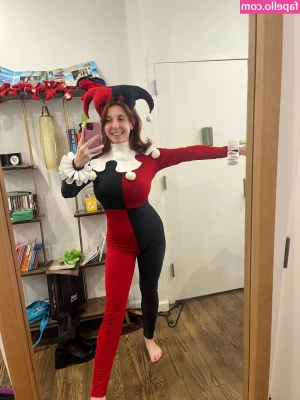 MeganBitchell - POV your college gf sends you these from her dorm room