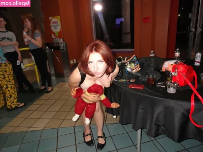 MeganBitchell - Being your good little HO HO HO