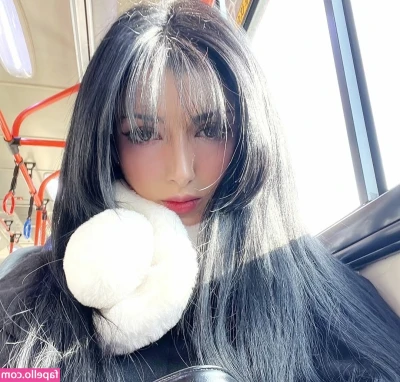 saiyancookie_ [ saiyancookie ] - Do you think I look pretty? ;) I love wearing pink 🌸💕
