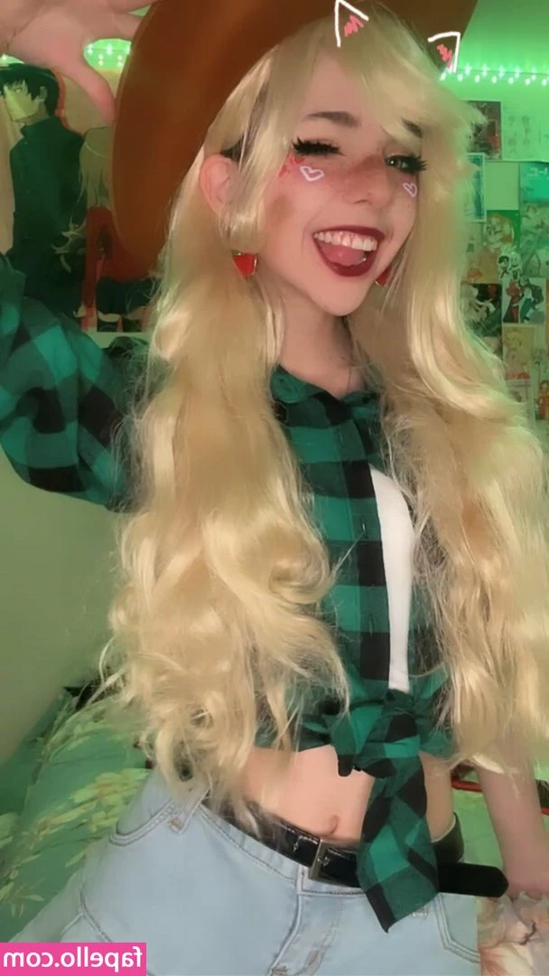 Stardustcos - Titties🤗