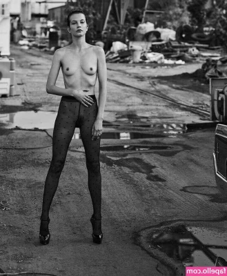 Sylvia Hoeks [ sylvia-hoeks ] - Okay this snow day is making me want to go on vacation 😈❄️