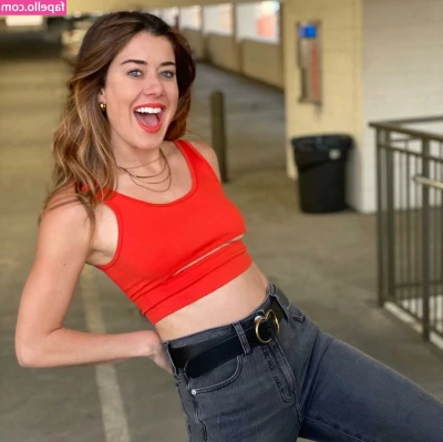 Manon Mathews [ manon-mathews ] - Here are some pics from the newest vid I made :) It features suck