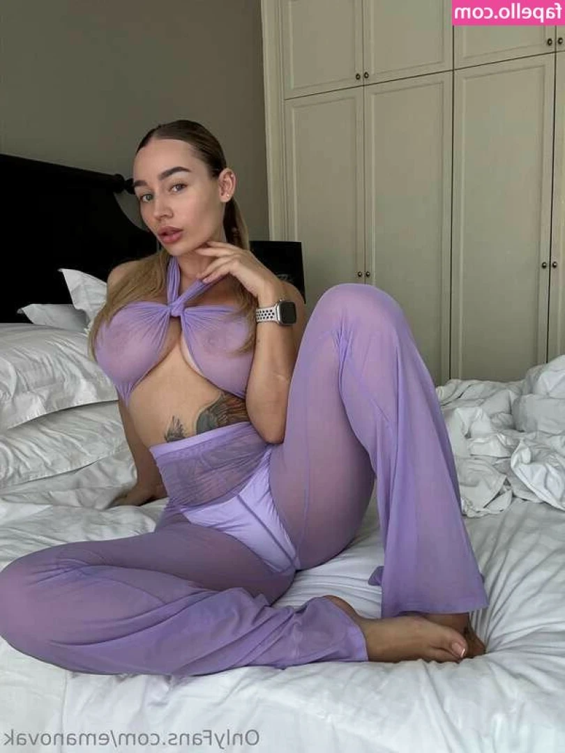 Ema Novak [ ema-novak-3 ] - really need some bbc right now