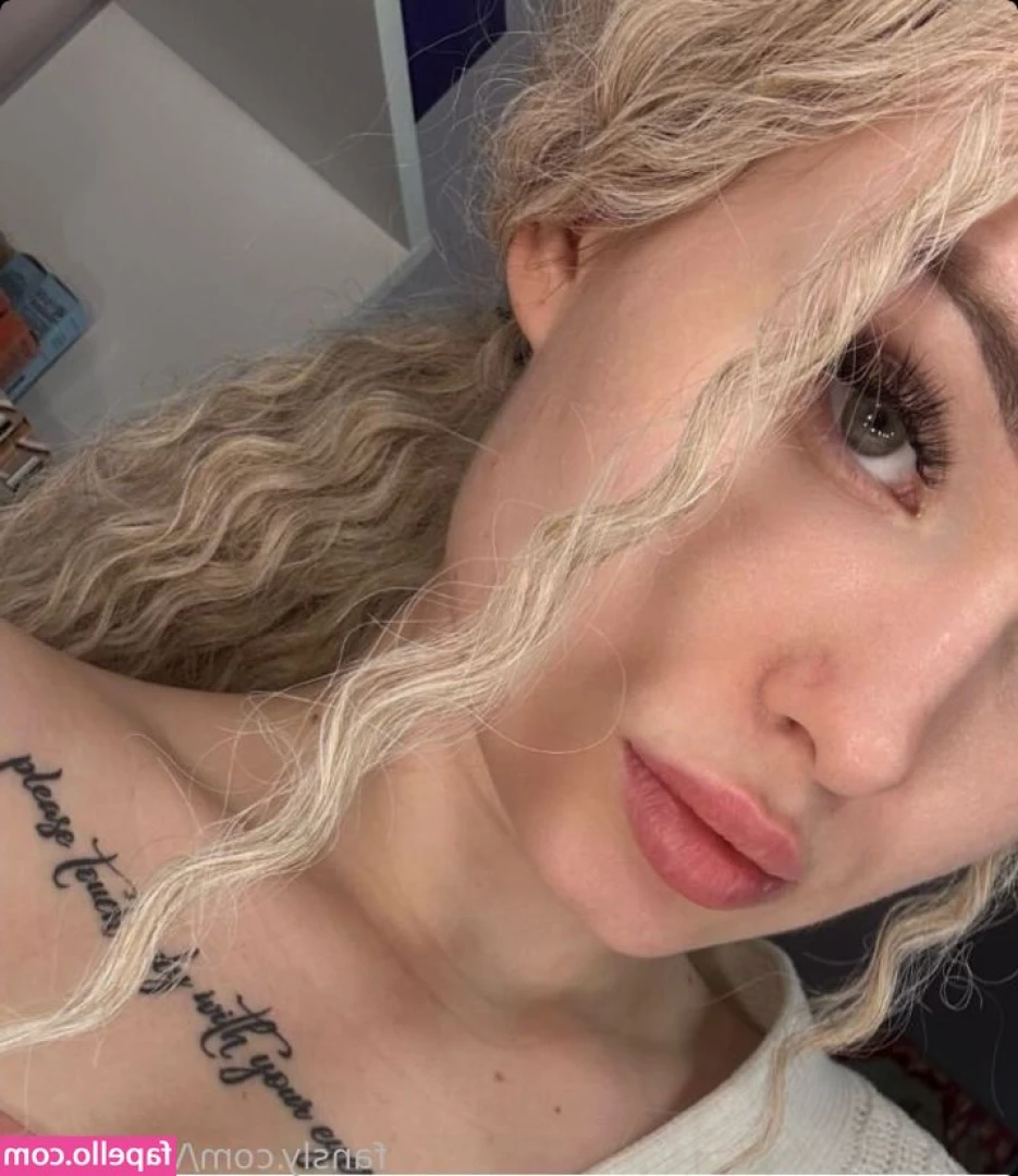 Vladamais - Would you join me in bed? DM me and find out what happens 😏