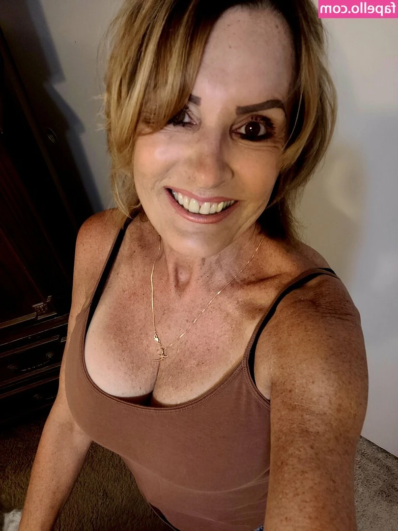 Meesh6905 - Getting my asshole tattooed tomorrow 🥰 do you guys want me to