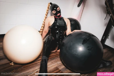 latextam - Dildo Gag: The Tease!