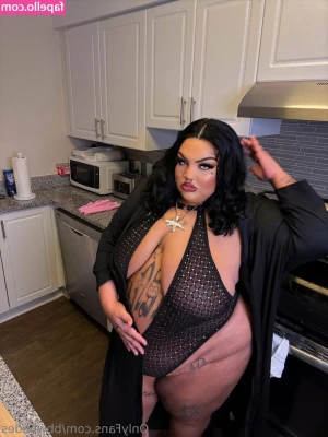 bbwhades - My boobs r getting heavy and my dms r so dry, talk 2 me 🩷🥹