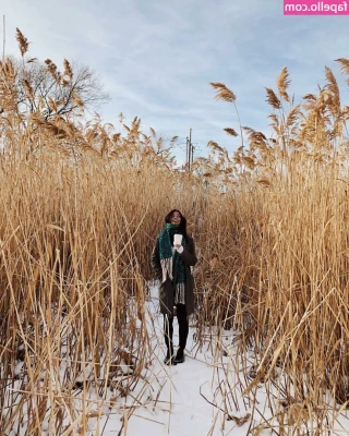 Brigit Sinaga [ brigit-sinaga ] - I’m on my way to Los Angeles. Wohooooo