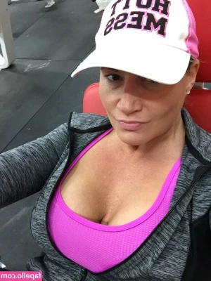 Tammy Sytch [ tammy-sytch ] - talk to mee? 😌