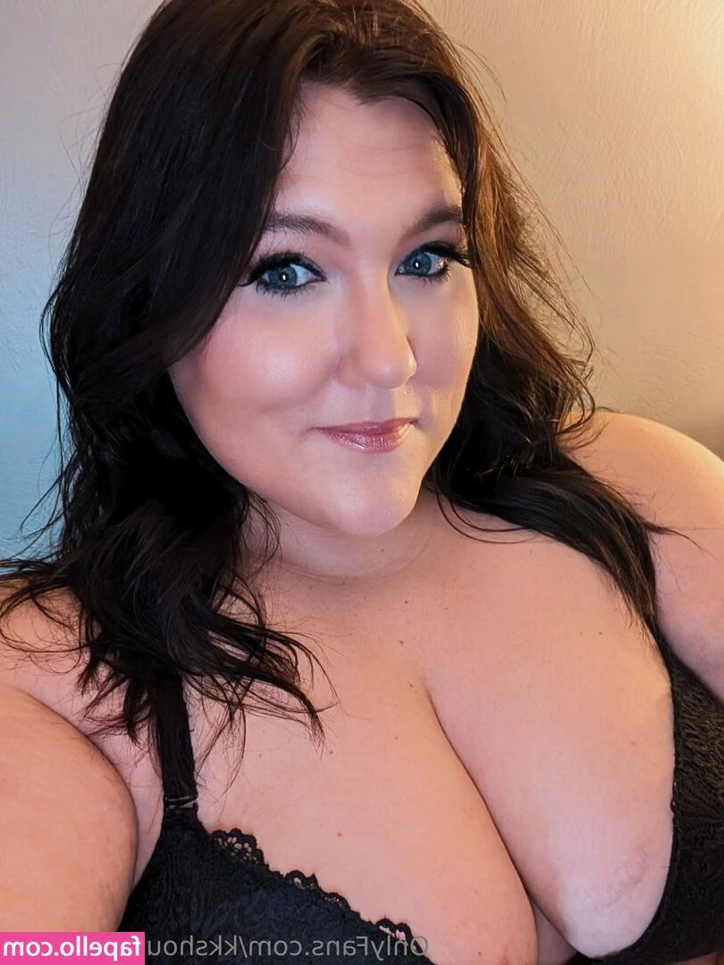 queenkkfree - What kind of trouble should I get into today?😈did you want to get
