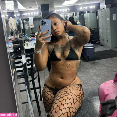 jaidaashleigh - @alexjones420xxx made free use of my body 💦 - I was begging for
