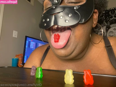 gassycocoa - Satisfying my oral fixation