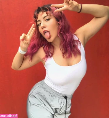 Vivi Alto [ vivi-alto ] - I hope you guys will enjoy my vladilena milize slutty cosplay    Tip 