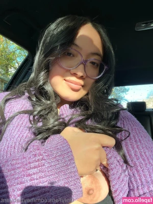 heybabyant - I hate having curly hair it takes so much time pls I'm lazy I can't