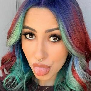Justine_lugo