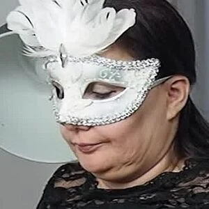 Julia Divine