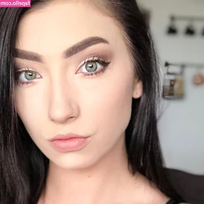 Taylor Kristine [ taylor-kristine ] - I put a mask on it so my wouldn't sneeze ;)