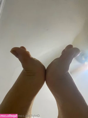 bunnyy77 - Hiiiiii (say it back😡)