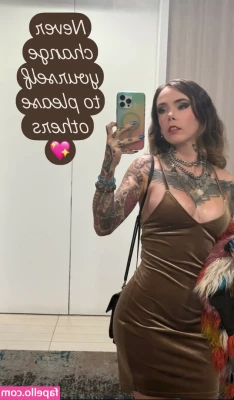 Alexandrianfall [ alexandrianfall-1 ] - Ready for dinner? I got your dessert baby 🤩🥧😘🔥 I'm bent