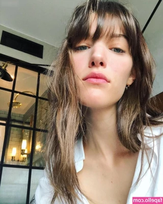 Charlotte Cardin [ charlotte-cardin ] - Warm honey