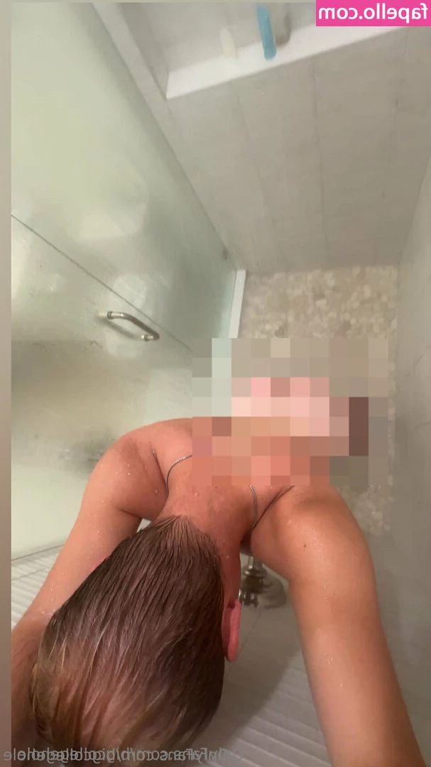 bigcollegehole - Netflix  amp  Chill   Full set in your autorenew dms