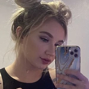 krystinh_