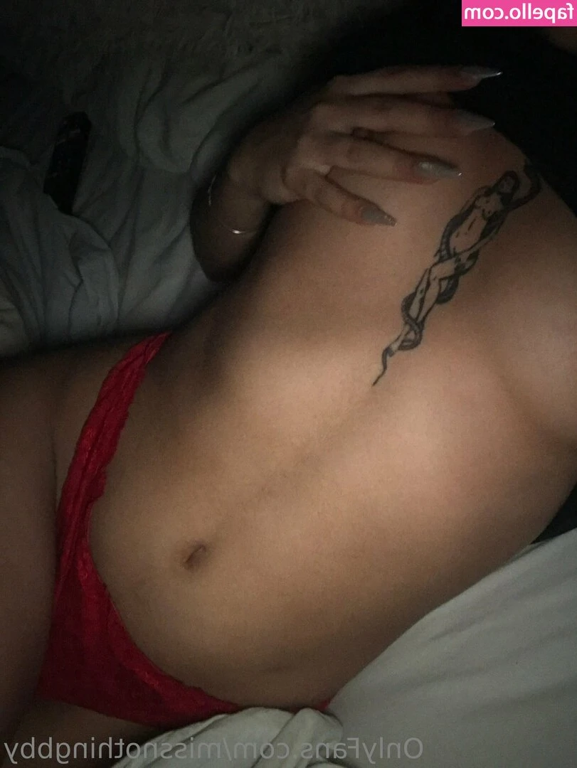 itsmisssabrina - Black and white .. or normal tiddies 🤭
