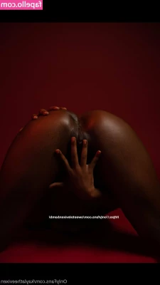 kaylatheevixen - On the August 12 edition of the Music History Today podcast  the
