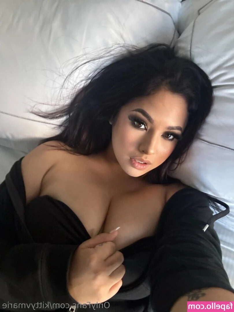 kittyvmarie [ kittyvmarie-1 ] - Who wants a taste? 😜💦