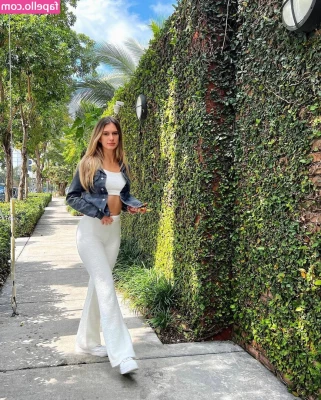 Betsy Alvarez [ betsy-alvarez ] - hi guys