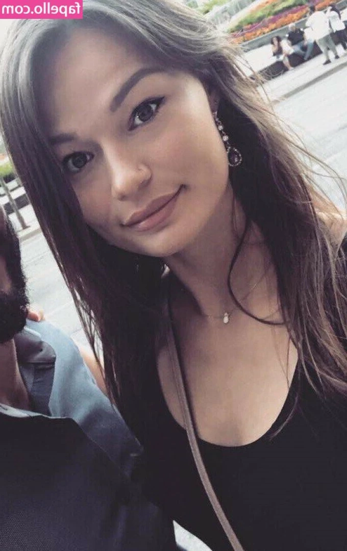 Alexandra_xoxo [ alexandra-xoxo ] - Vacaciones 2016   ahora seré más mayor  pero tengo mejor culo y