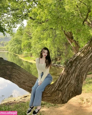 Garumrum 가룸룸 [ garumrum ] - It's pretty embarrassing that some of you are too scared to DM me ‎