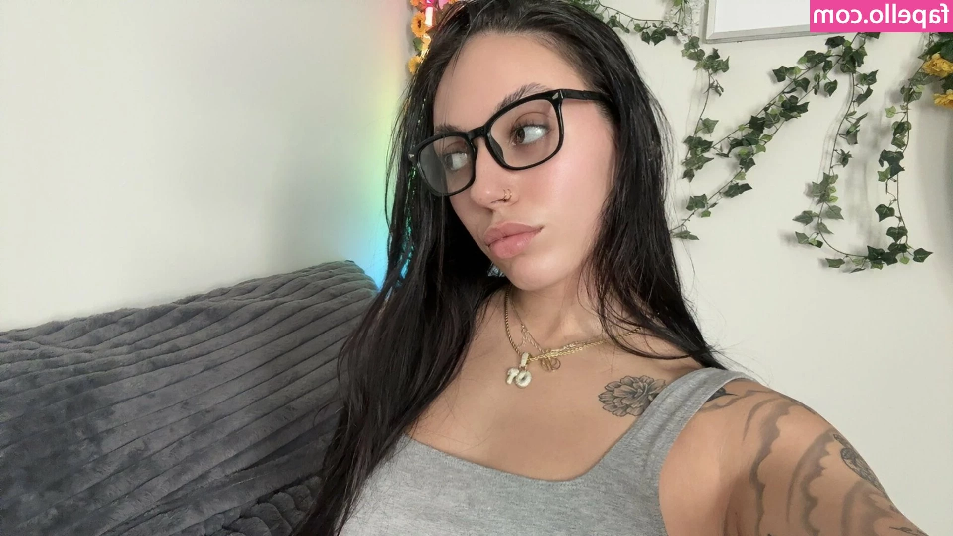 Tori Ortiz [ tori-ortiz-12 ] - Just some quick ape shots of my bar outfit for Trade's Jocks and