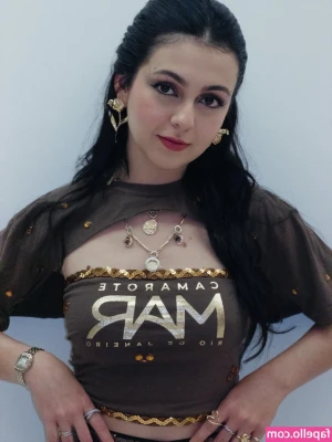 Klara Castanho [ klara-castanho ] - Hola bebés ❣️