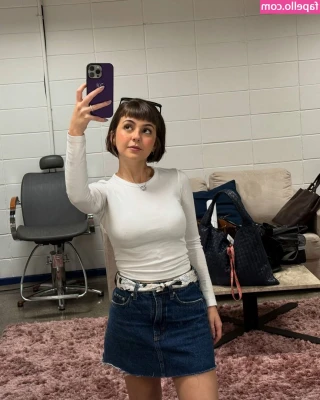 Klara Castanho [ klara-castanho ] - Send a tip if you think Im pretty hehe 😘💖